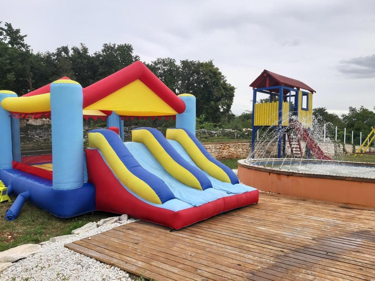 Holiday Park Village Jelovci Kringa 外观 照片