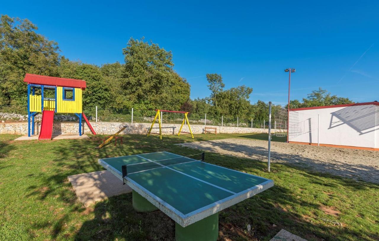 Holiday Park Village Jelovci Kringa 外观 照片