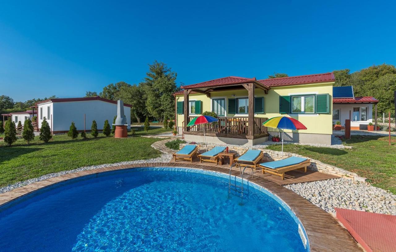 Holiday Park Village Jelovci Kringa 外观 照片